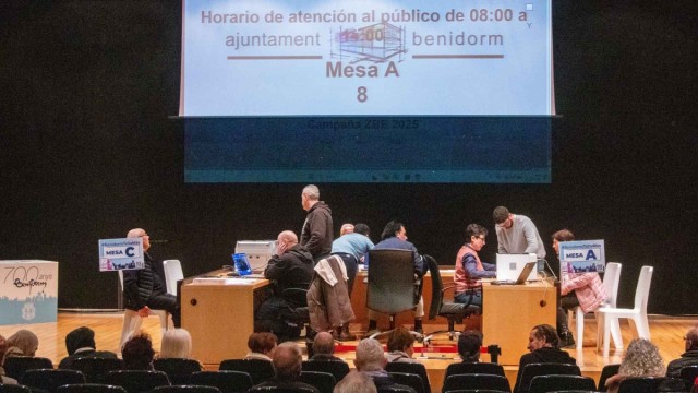 Más de 19.000 vales descargados en las primeras cinco horas del bono consumo en Benidorm