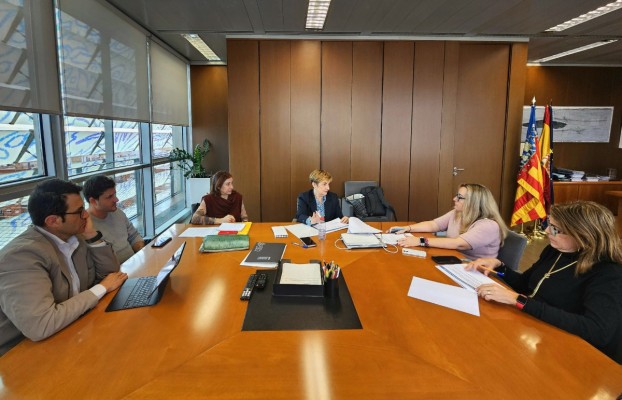 Fepeval y Conselleria de Industria refuerzan su colaboración para la modernización y mejora de las áreas empresariales