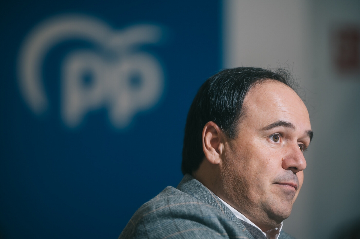 Congreso del PPCV con Camps como 'sparring': ¿una herramienta perfecta para Pérez Llorca?