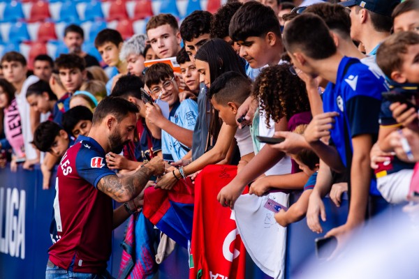 Los fichajes del Levante se presentan en sociedad
