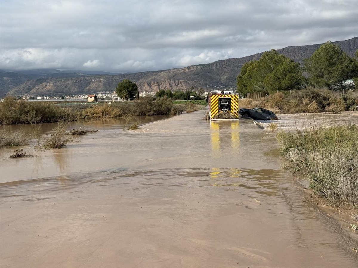 Tres carreteras de la Región permanecen cerradas por las lluvias