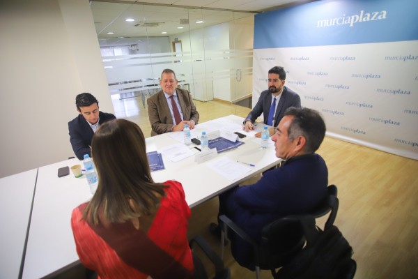 Todas las imágenes del foro sobre el nuevo Sello de Movilidad Segura de la Región