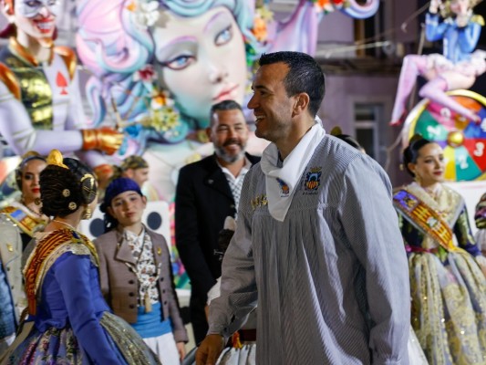 Artistas falleros plantarán fallas en una treintena de municipios con 