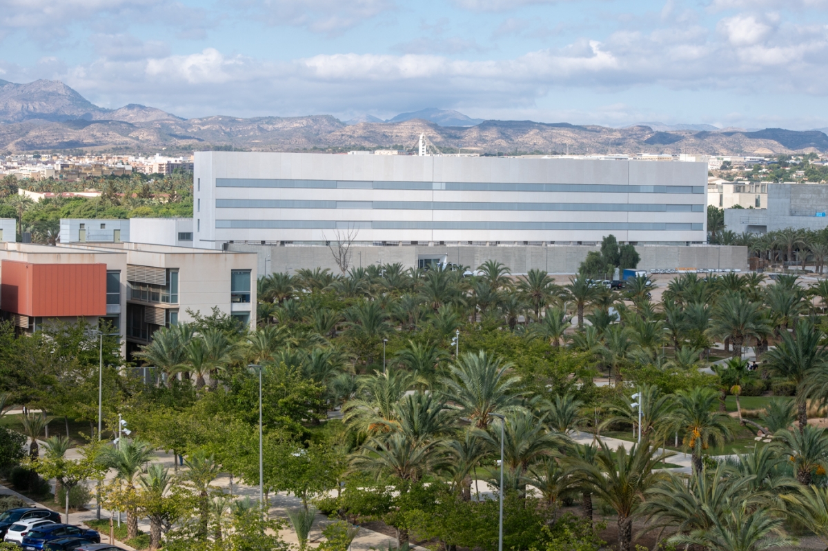 Edificio departamental, Valverde - - Foto: RAFA MOLINA Edificio departamental, Valverde -