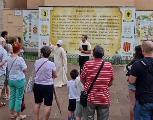 Las visitas teatralizadas guiadas inician los actos por el 773 aniversario de la fundación de Castelló