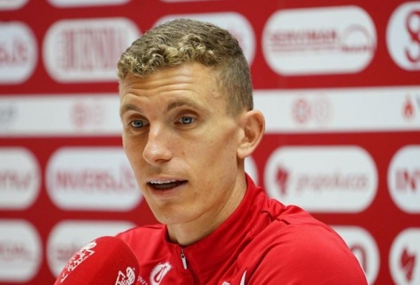 Alberto González: 