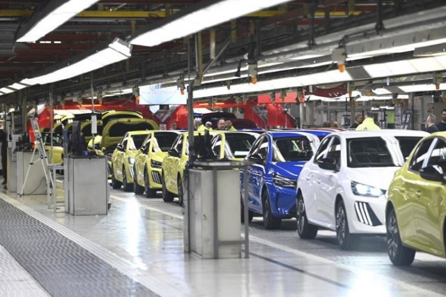 Stellantis gana 670 millones hasta junio, frente a pérdidas del año anterior, por mayores volúmenes