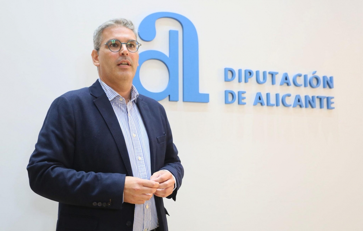 La Diputación de Alicante replica al PSOE: destinará en 2026 cerca de 48 millones a impulsar programas de acción social 