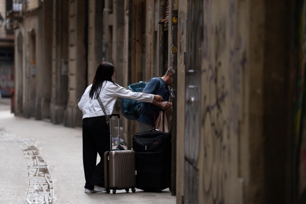 Comunitat Valenciana y Canarias copan el 58% de los pisos de Airbnb sin número de registro