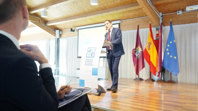El Valle de Escombreras genera más de 3.200 millones de euros y consolida su peso clave en la economía española