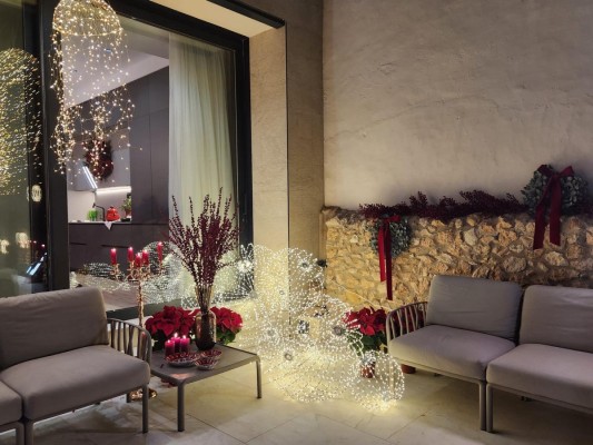 La casa reformada de Cabo de Palos donde brilla la Navidad: así es esta decoración con sabor mediterráneo en el Paseo de Levante