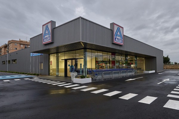 Aldi anuncia una nueva apertura en València tras inaugurar su primera tienda en Albal