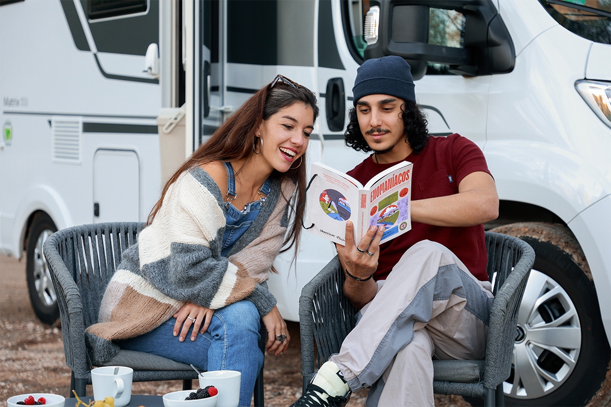 Enomaníacos: la guía que redefine el enoturismo en la Comunitat