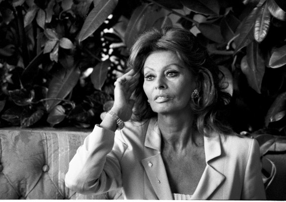 Entre Almodóvar, Berlanga y Sophia Loren: La Mostra a través del objetivo de 'El Flaco'