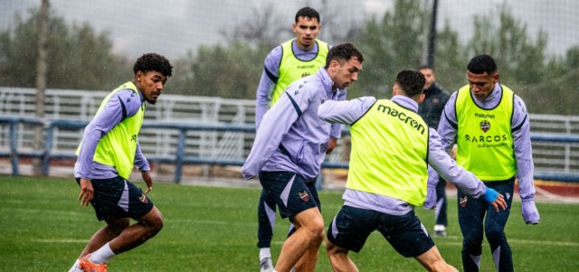El posible once del Levante UD para cerrar 2025