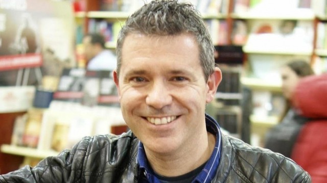 El vila-realense José Sanchis publica su nueva novela de thriller juvenil, 'Nowheretown'