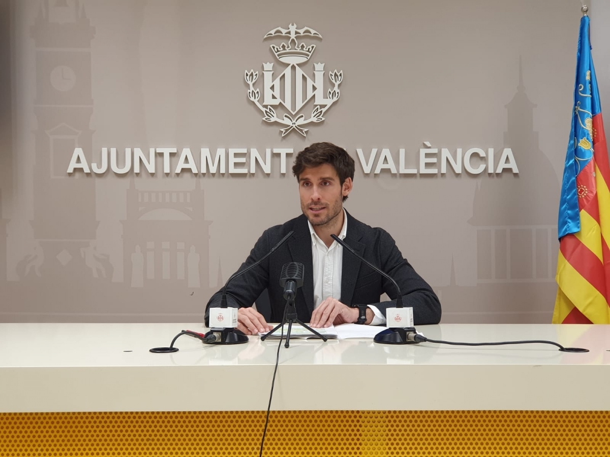 València concede cerca de 1.000 cheques bebé de 300 euros en el primer año en vigor de estas ayudas