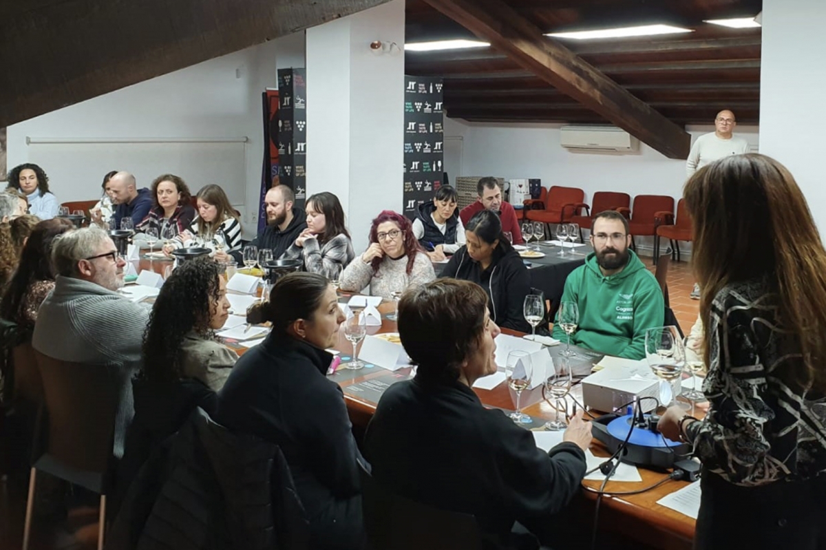 Utiel-Requena demuestra la diversidad de sus vinos blancos a profesionales de la restauración