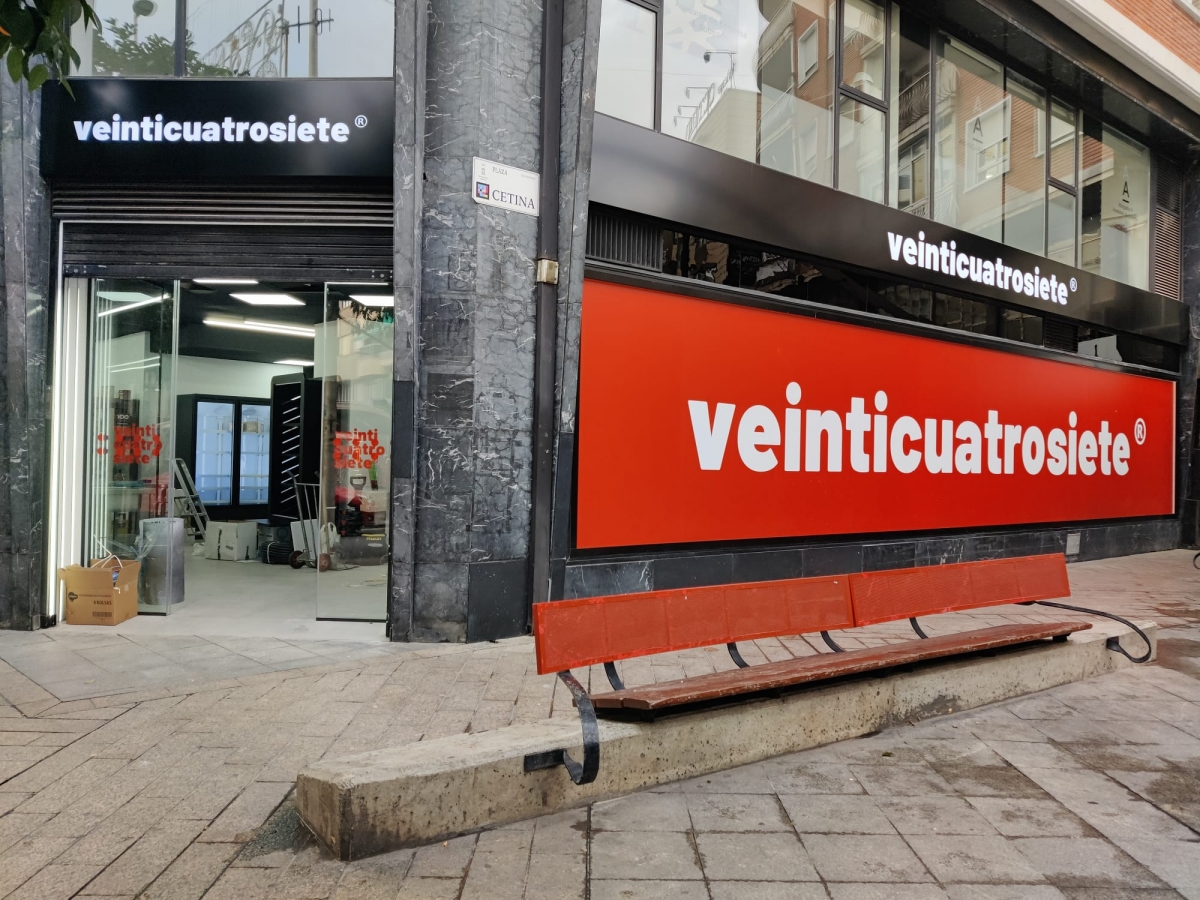 Veinticuatrosiete estrena el martes su nuevo supermercado 24 horas en Cetina y prepara otras dos aperturas en Murcia