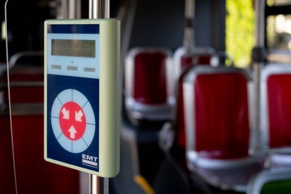 La EMT duplica en dos meses el uso de la tarjeta de crédito, que permite viajes gratuitos
