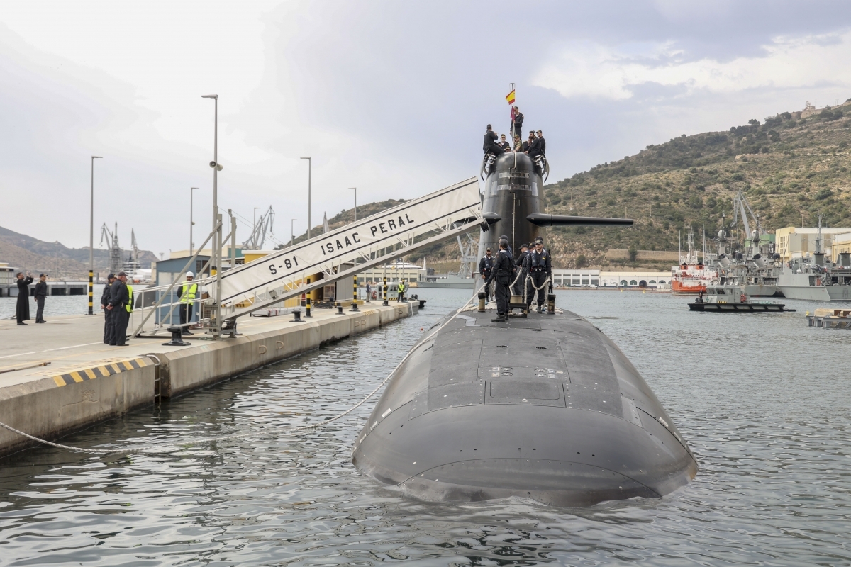La Armada mejora la carga de baterías de los submarinos S-80 en Cartagena
