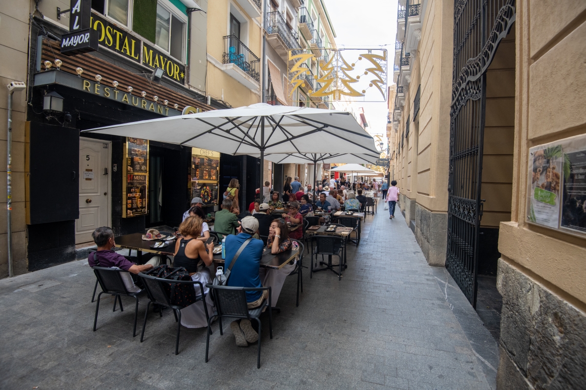 Las terrazas hosteleras situadas en la calle Mayor de Alicante.