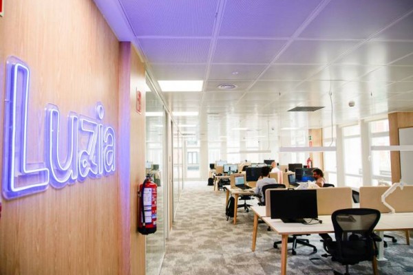 La 'startup' de Villena LuzIA busca más equipo y está en el 'Top 100' de apps de IA generativa