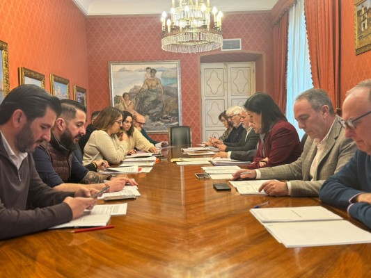 El PP asume las 31 enmiendas de Vox y despeja su apoyo al presupuesto de Alicante