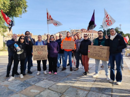 Renovado el convenio de transporte de la Región tras 10 años caducado: incremento salarial, más vacaciones y plus de nocturnidad