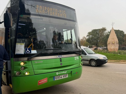 Buñol exige a Renfe adaptar el bus lanzadera Buñol-Requena-Utiel a los horarios y necesidades del alumnado