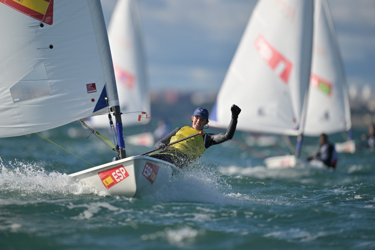 La valenciana Irene de Tomás, nueva campeona del Mundo Juvenil en ILCA 6
