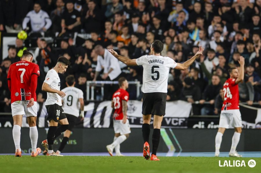 El balón parado vuelve a penalizar al Valencia CF con un empate