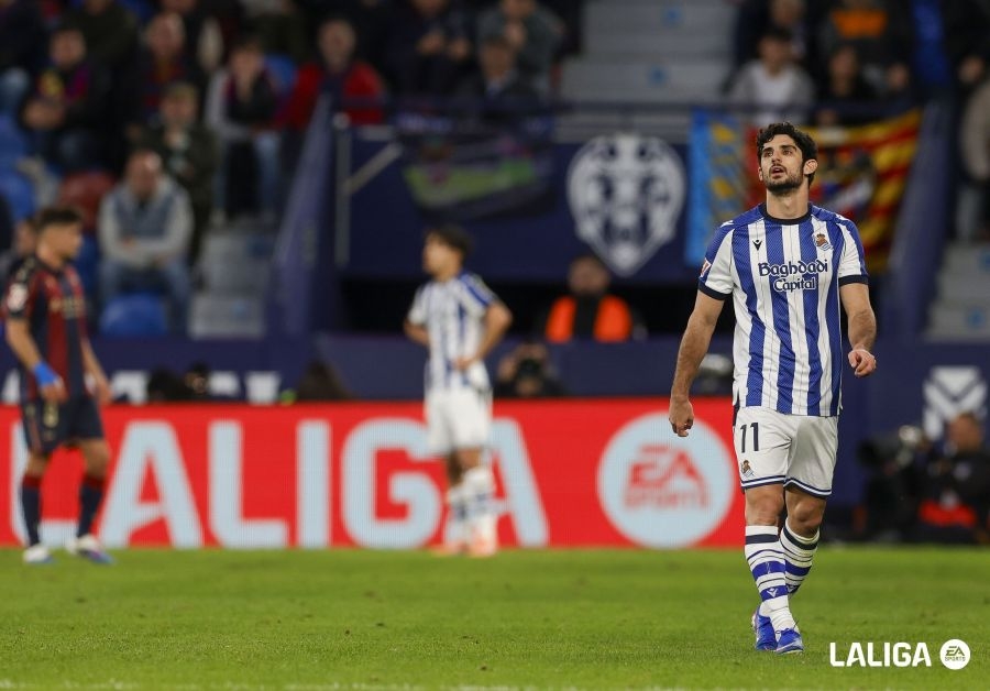 Carlos Álvarez y Dela rescatan un punto para el Levante ante la Real Sociedad