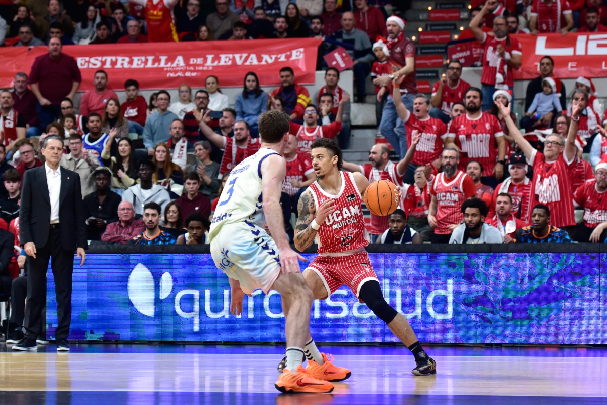 Valencia Basket se queda sin gasolina en Murcia