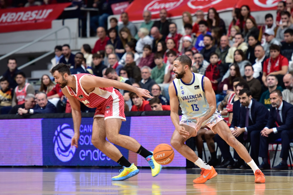 No puede ir más en serio: el UCAM CB da otra exhibición y llegará a Navidad siendo segundo de la Liga Endesa