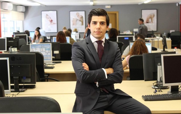 Mi jefe tiene 25 años
