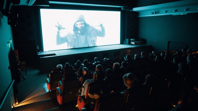 Urtasun anuncia un programa piloto para llevar a los niños al cine en horario escolar
