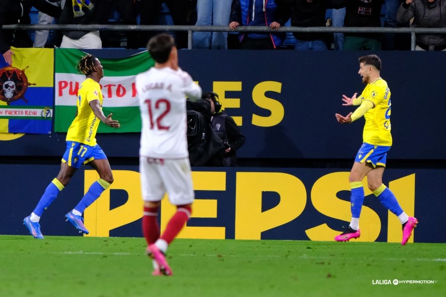 Cadiz 2 - 0 CD Castellón