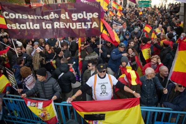 Los Comités de Reconstrucción estallan contra el presunto desvío de fondos de la Dana por Revuelta