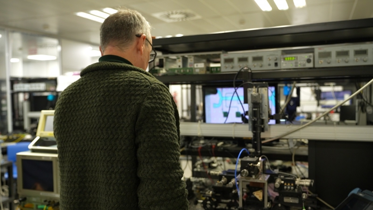 La UPV desarrolla un chip cuántico 