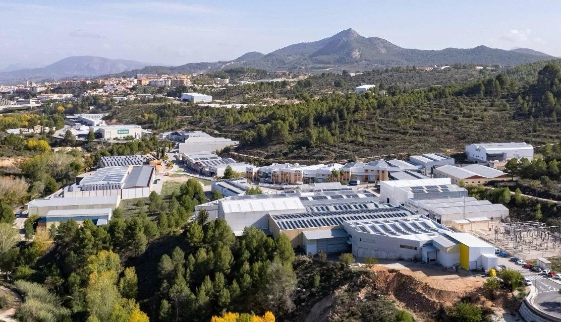 Crece el número de empresas en Alcoy hasta las 3.765: la industria se mantiene tras seis años bajando