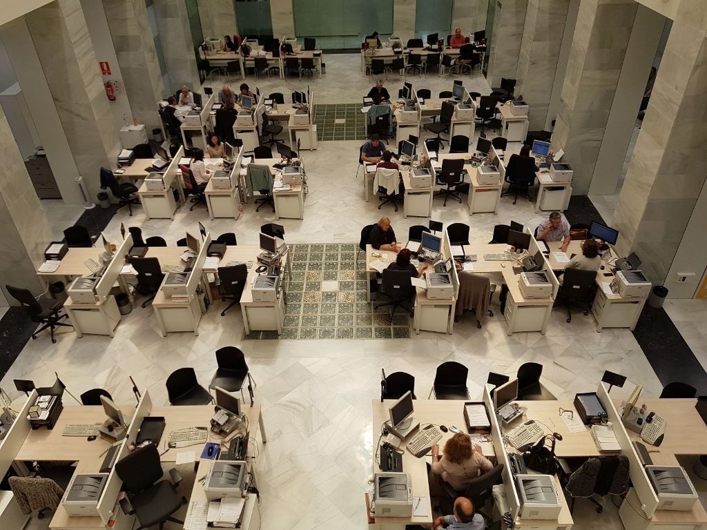 PP y Vox aprueban el plan de empleo de la ciudad, rechazado desde Compromís y PSPV por 