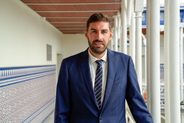 Antelo se lanza por 