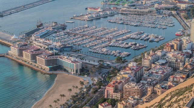 Alicante dispara su proyección exterior