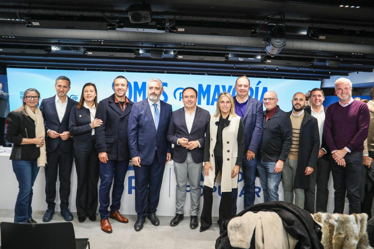 Génova acepta una gestora para el PPCV donde Carlos Gil, afín a Mompó, será secretario general