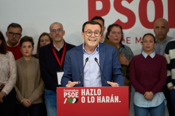Miguel Ángel Gallardo presenta su dimisión como secretario general del PSOE de Extremadura