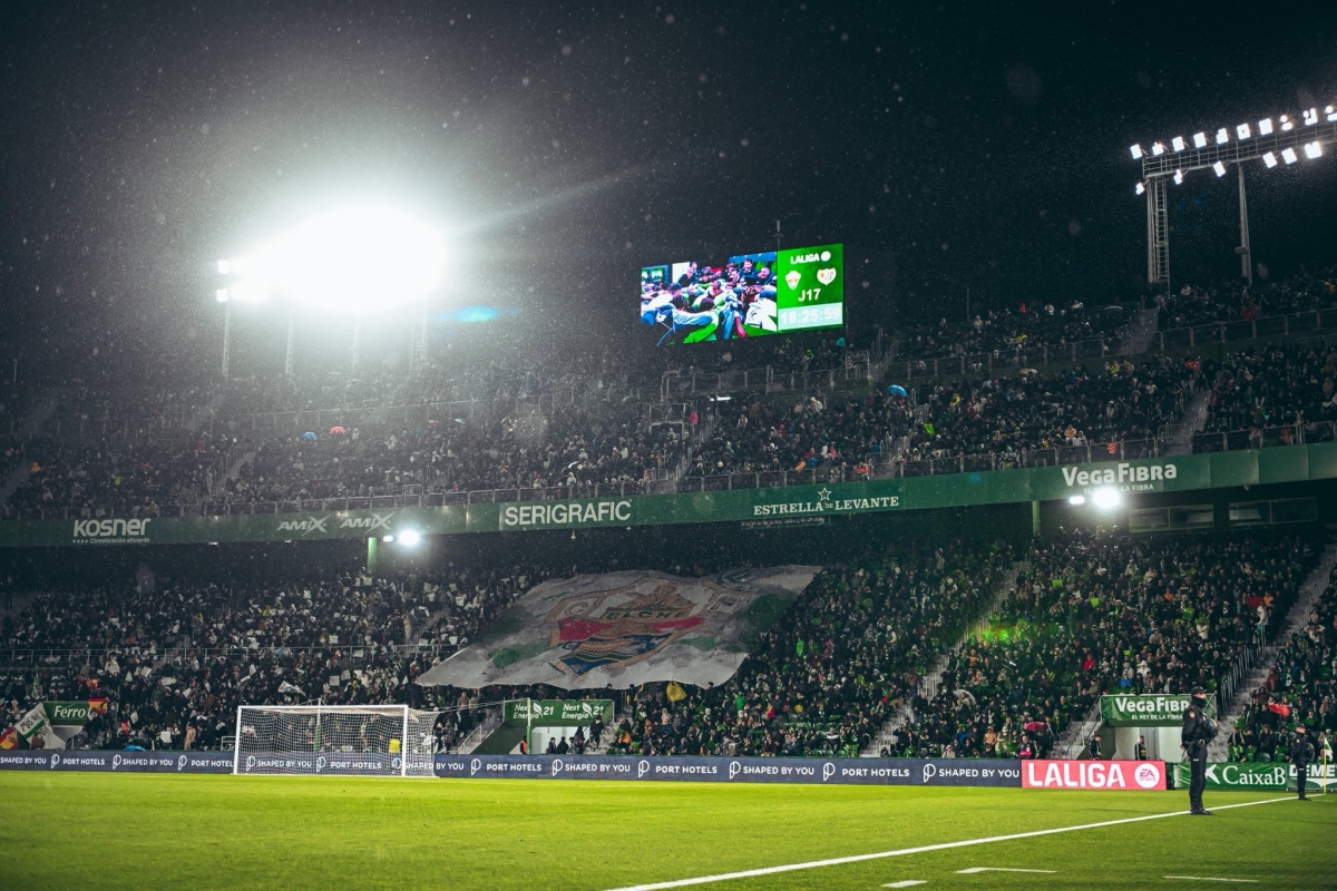 Casi 24.000 espectadores se dieron cita el domingo en el Martínez Valero