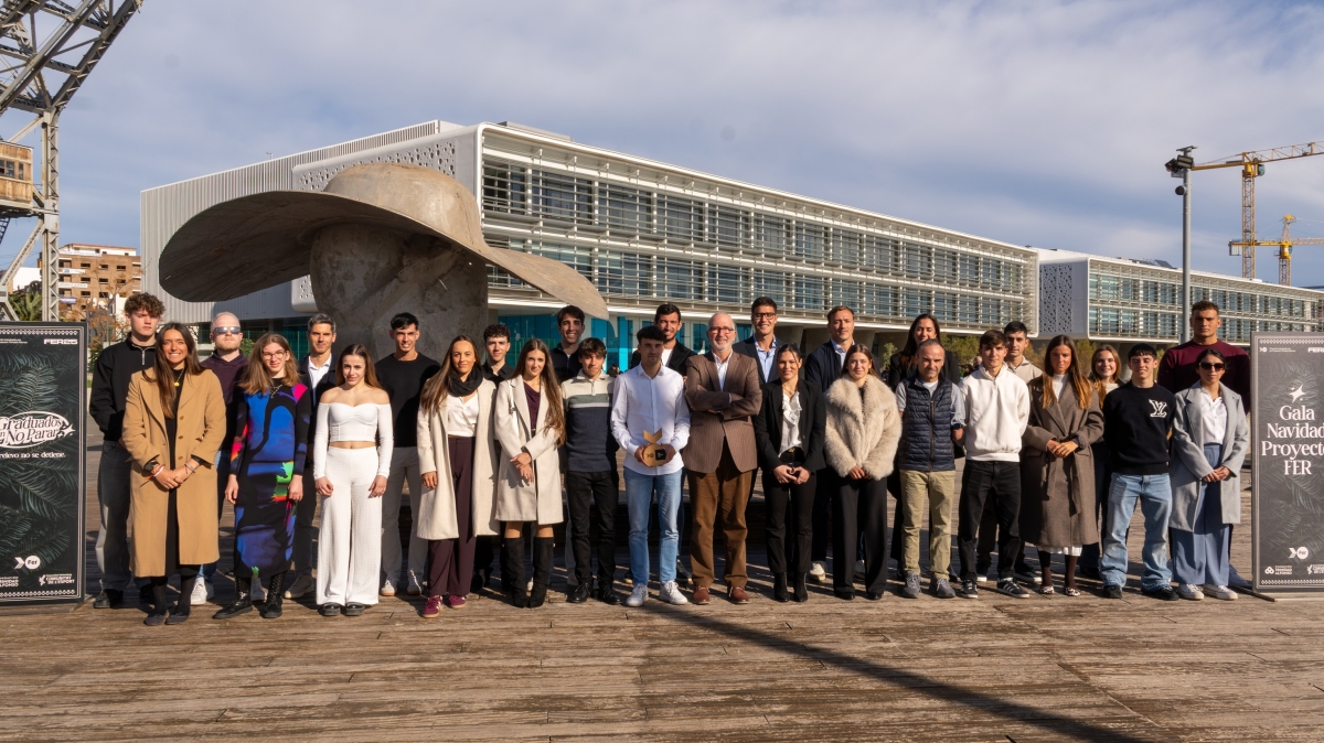 Graduados en no parar: la Fundación Trinidad Alfonso y el Proyecto FER celebran su tradicional acto navideño