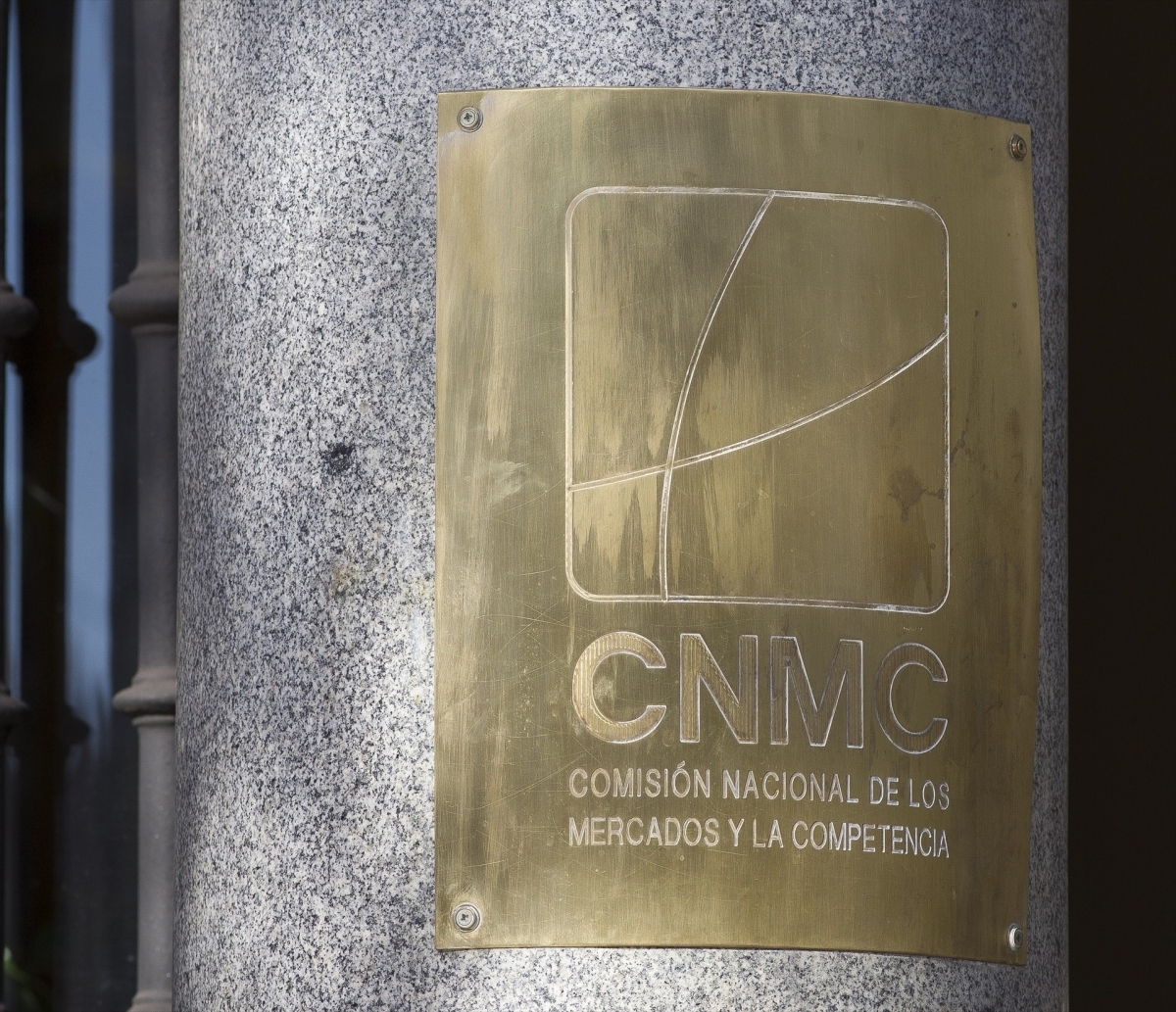 Eléctricas creen que la CNMC deja a España a la 