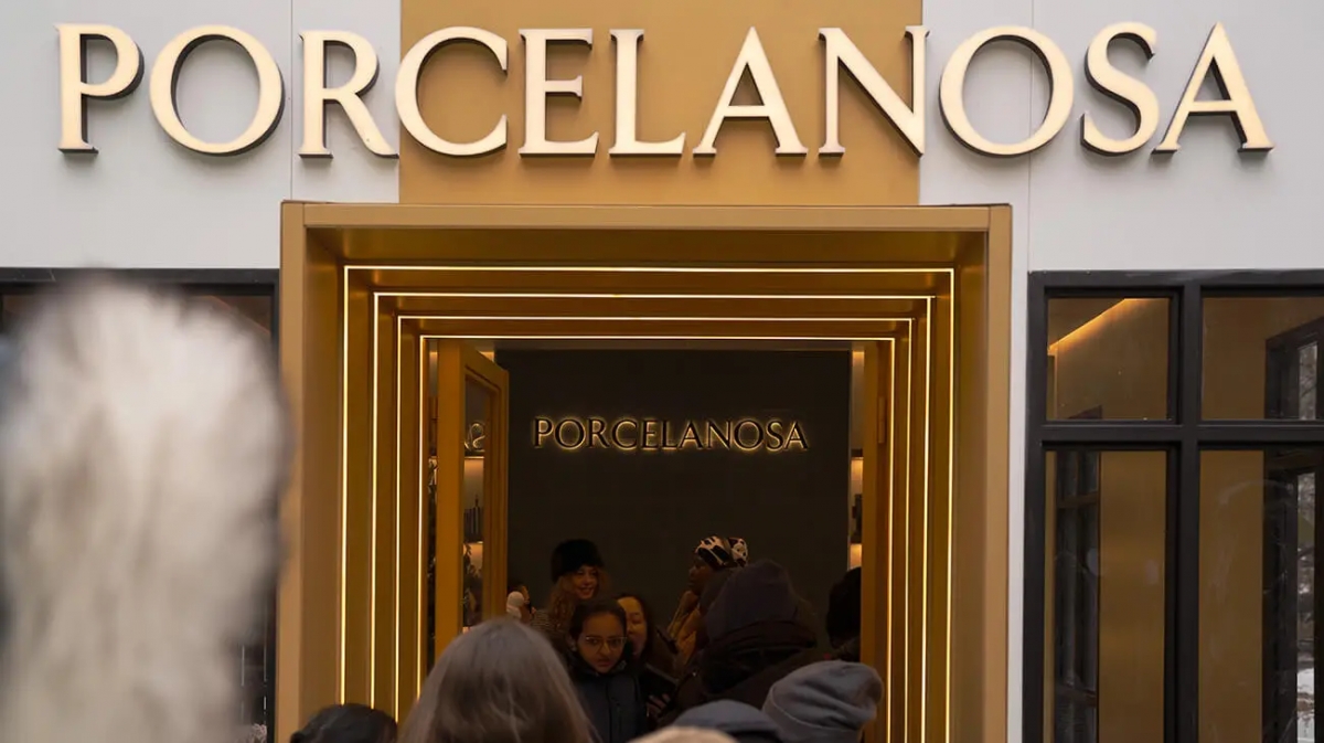 Casita regalo para mascotas, realizada con el compacto mineral Krion®.